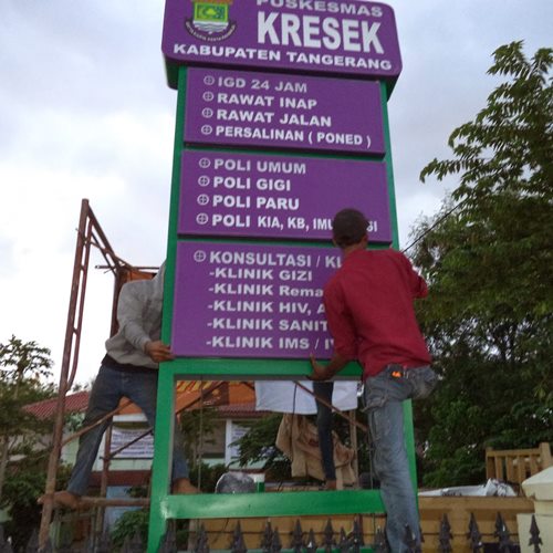 Totem-Pylon-Sign-Acrylic-Cutting-Sticker (1)